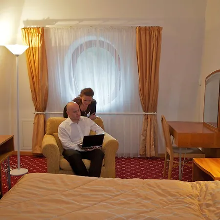 Orea Cristal Szálloda 4*