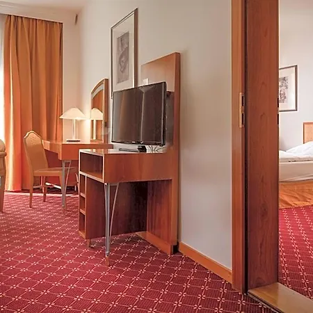 Hotell Orea Cristal 4*